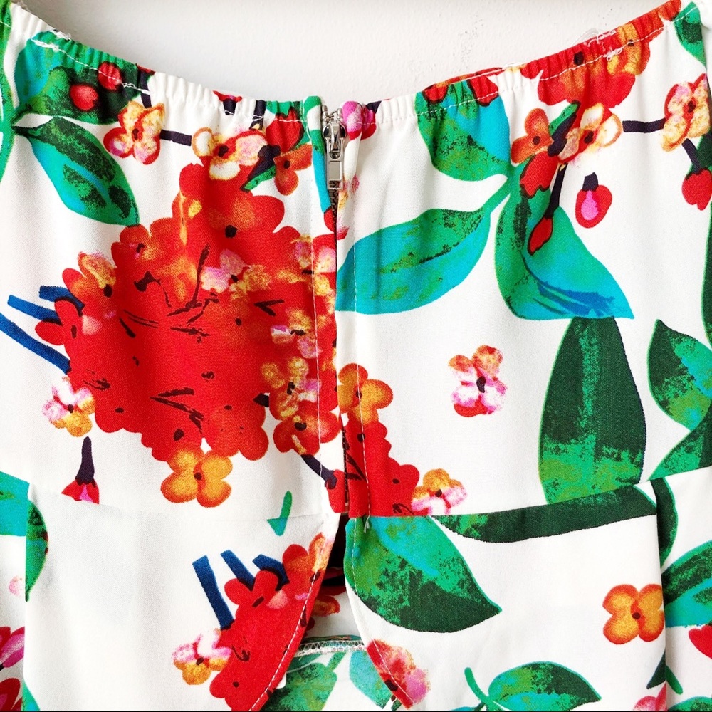 NWT Lulumari Floral Puff Sleeve Off Shoulder Top - Picture 8 of 8